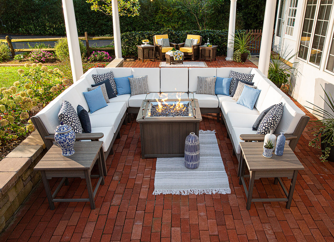 Finch Premium Poly Furniture
